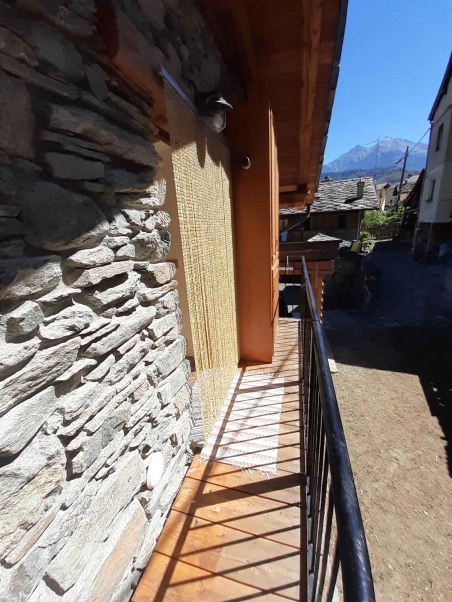 Acero Rosso Villa Champdepraz Exterior foto